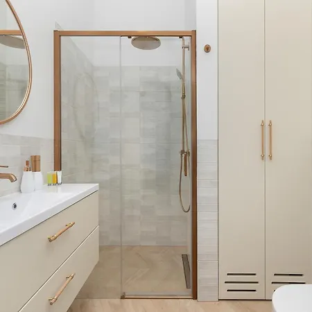 דירה Apartment, Indoor Pool, Close To The