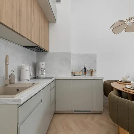 Apartment, Indoor Pool, Close To The דירה פוביירובו